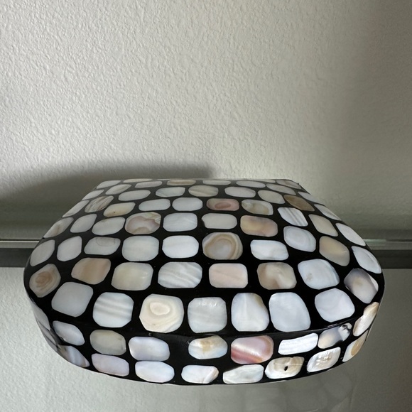 Ramla the pearly shell handbag. NWOT - Picture 5 of 8